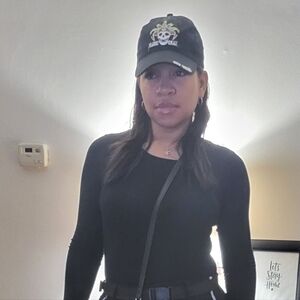 Meet your Posher, Crystal